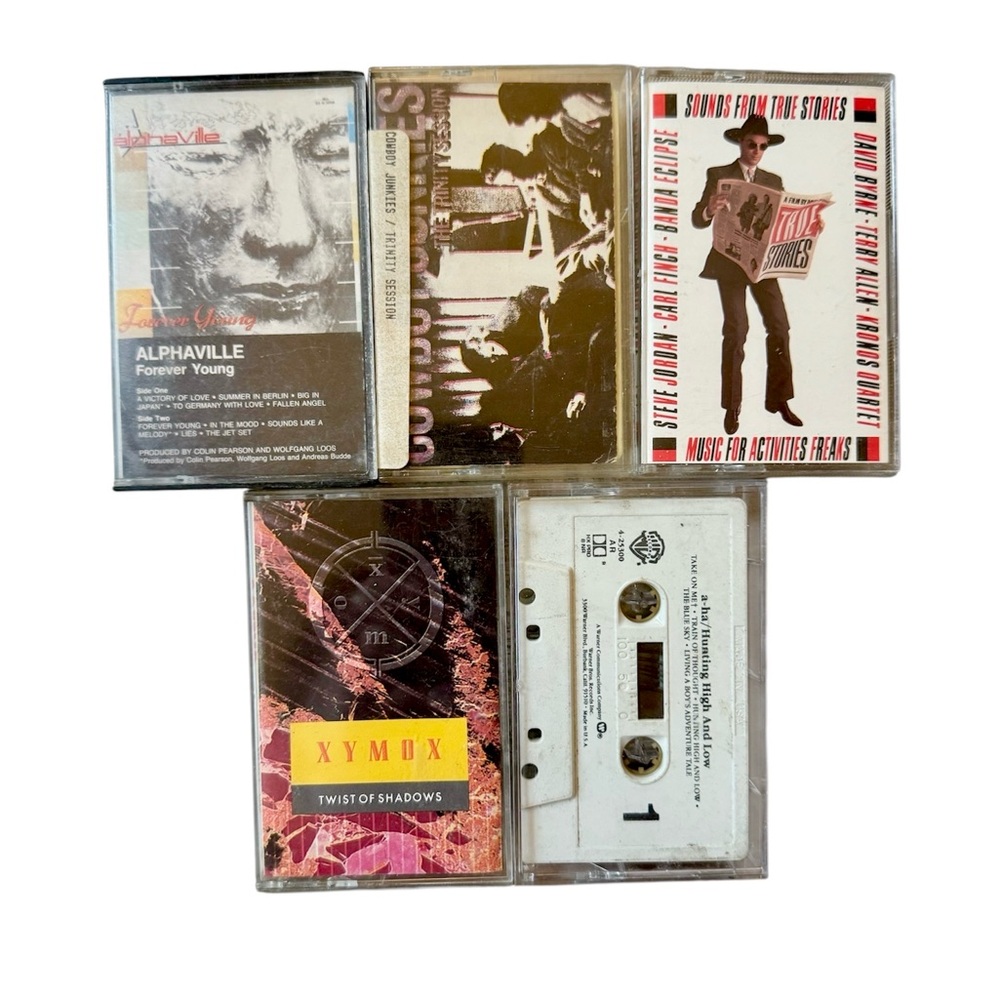 Lot of 5 vintage 80’s cassette tapes